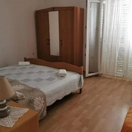 Marija Διαμέρισμα Τρογκίρ