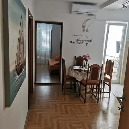 Apartament Marija *